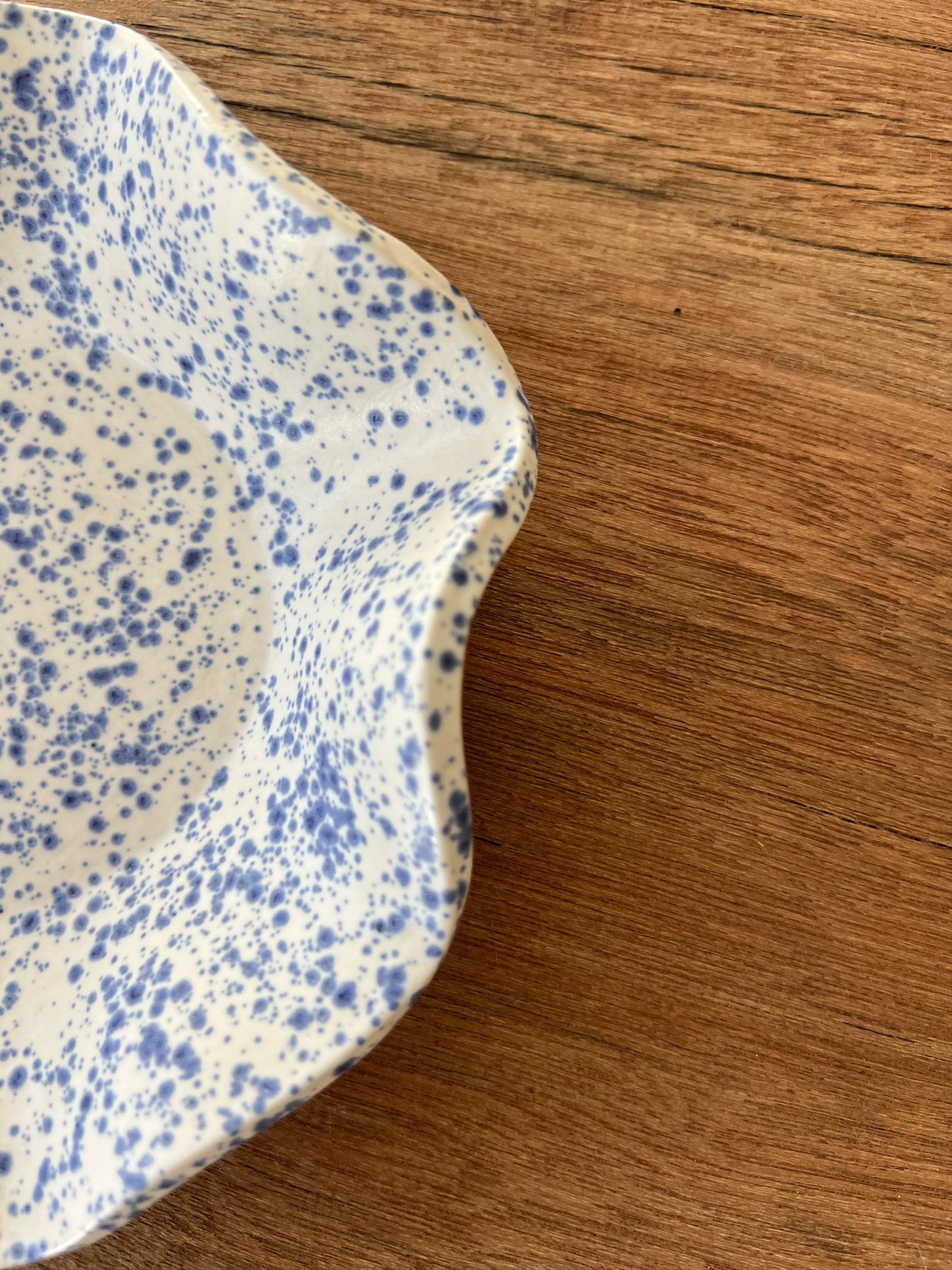 Blue speckle wave dish