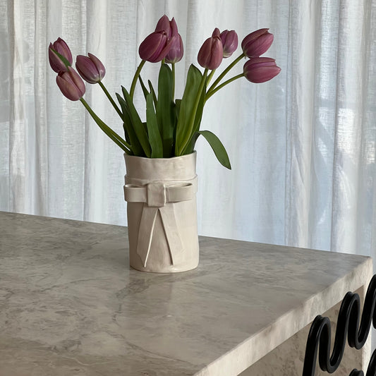 bow vase